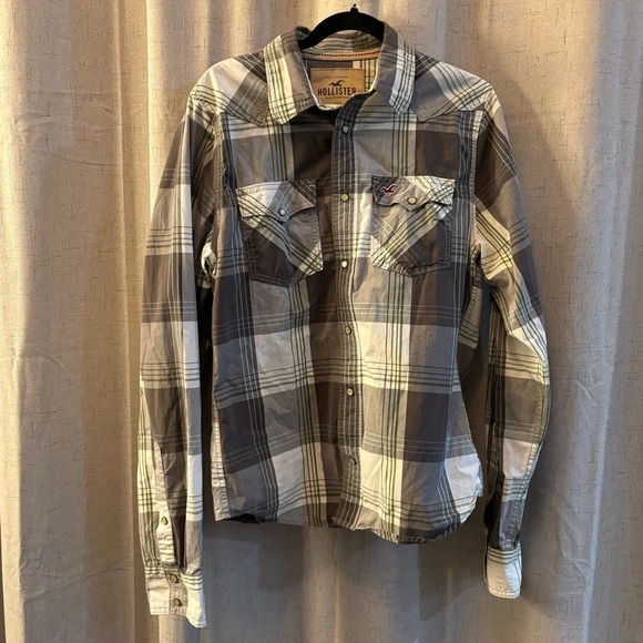 Hollister Men’s Size L Plaid Long Sleeve with Pearl Snap Buttons. 100% Cotton - Picture 1 of 7